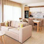 Pierre & Premium Domaine Du Golfe Du Lion 公寓式酒店 圣西普里安