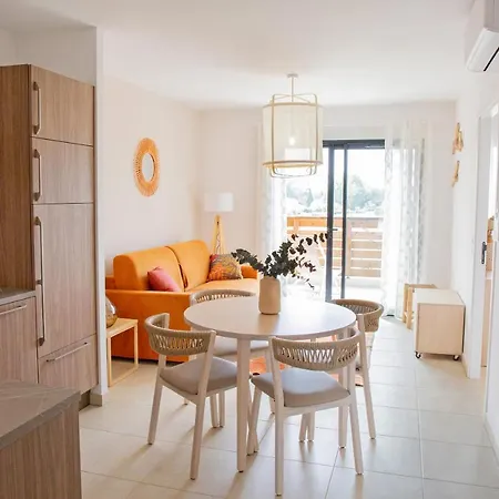 Pierre & Premium Domaine Du Golfe Du Lion Apart Otel Saint-Cyprien (Pyrenees-Orientales)