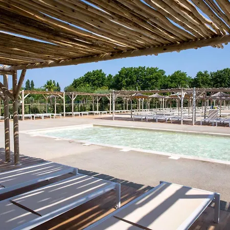 Pierre & Premium Domaine Du Golfe Du Lion 4* Saint-Cyprien