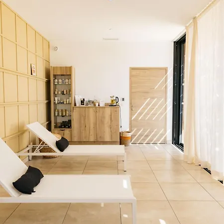 Pierre & Premium Domaine Du Golfe Du Lion 4*