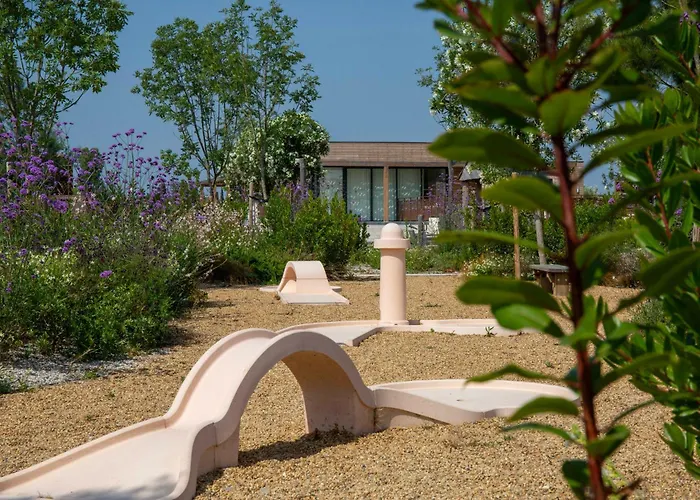 Pierre & Premium Domaine Du Golfe Du Lion 4* Saint-Cyprien (Pyrenees-Orientales)